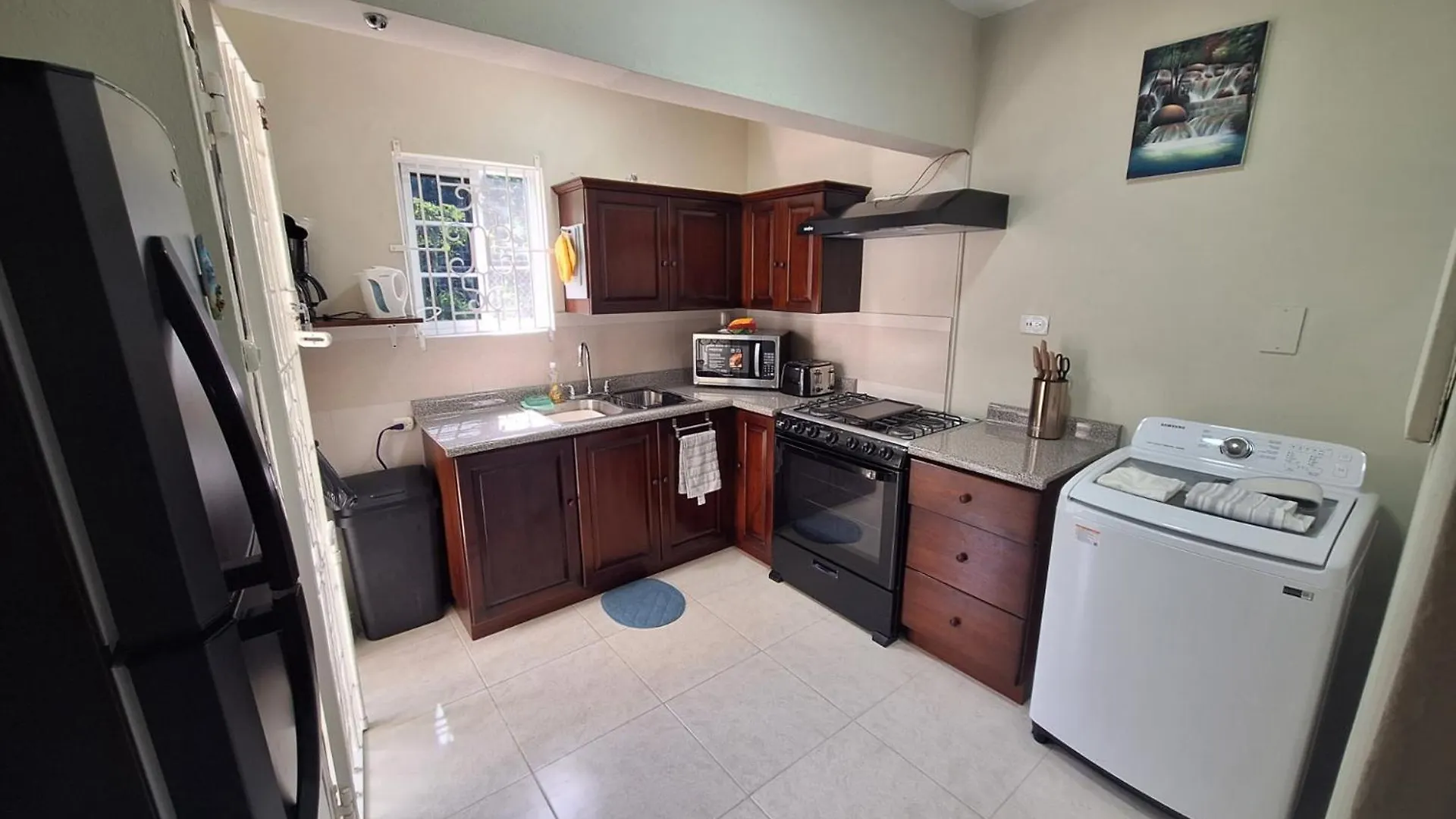 Comfortable 2 Bed Apartment Ocho Rios