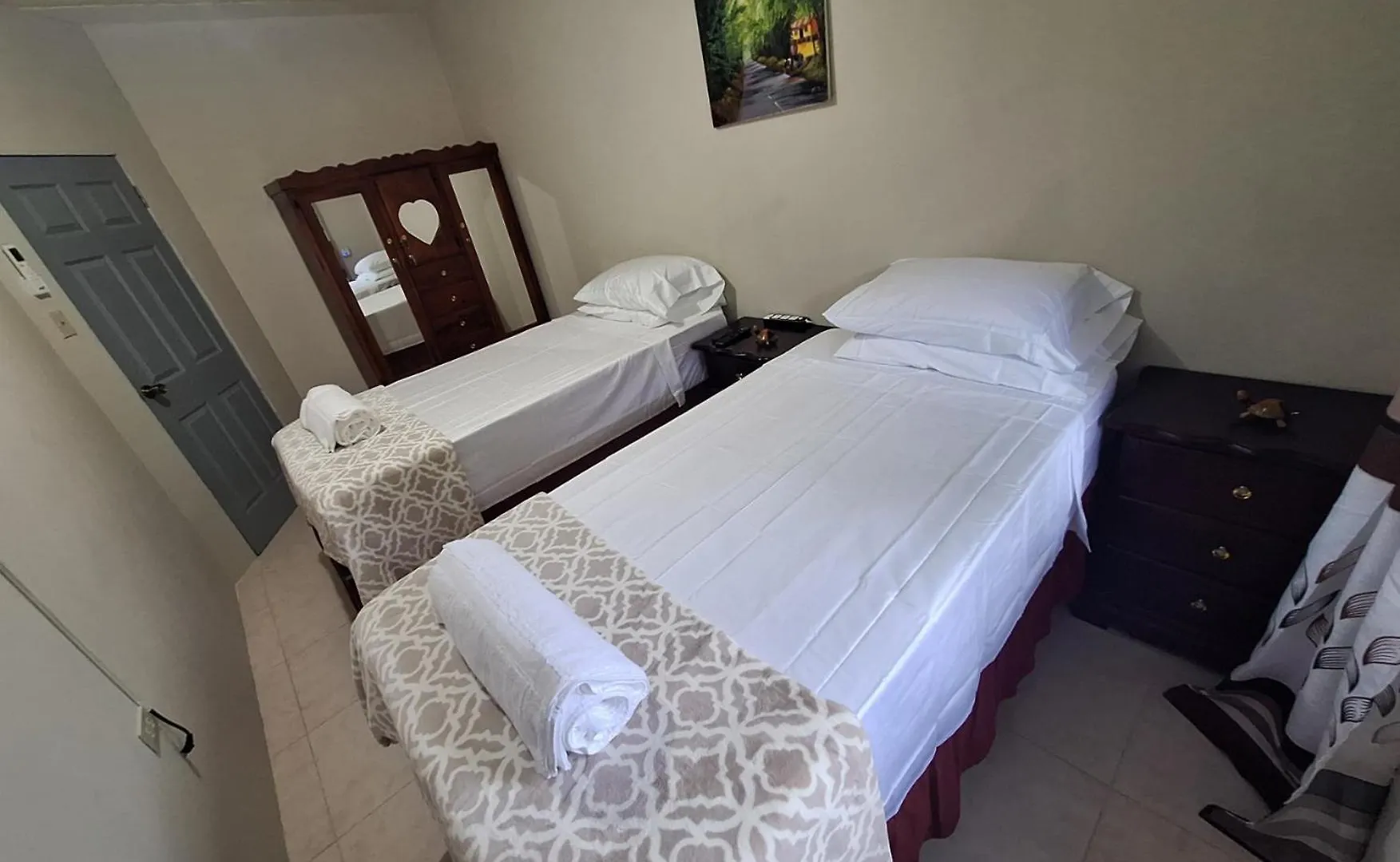 Comfortable 2 Bed Apartment Ocho Rios