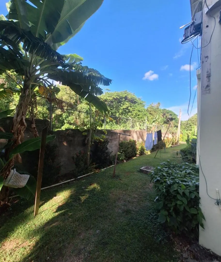 Comfortable 2 Bed Apartment Ocho Rios Jamaica